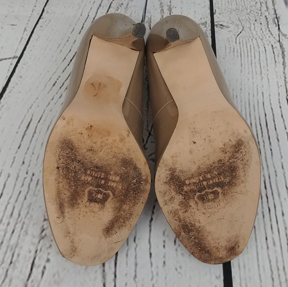 Stuart Weitzman Logoflame Silk Aniline Nude Heels - Picture 5 of 8